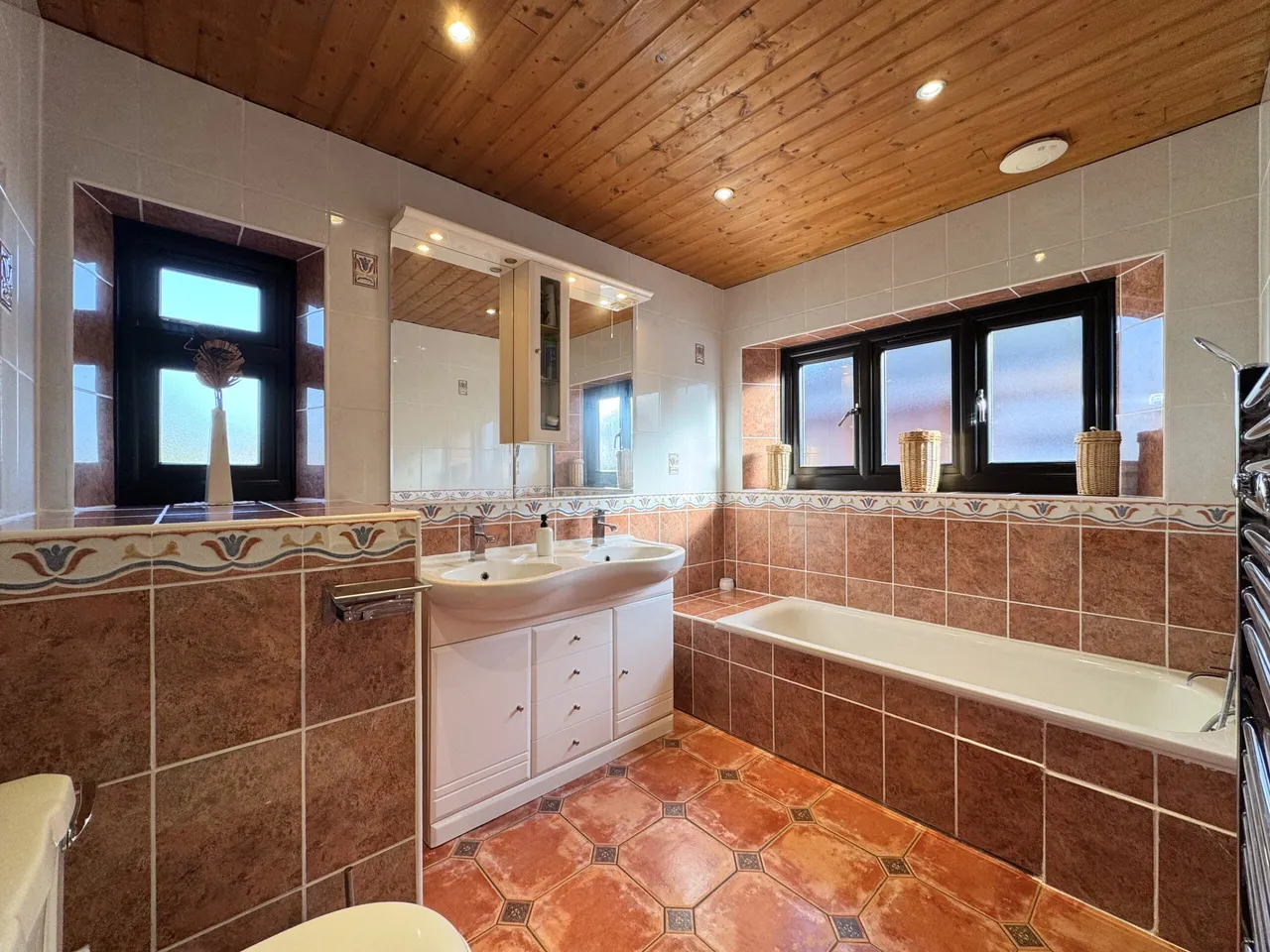 Edgwarebury Lane, Edgware, HA8, photo 8