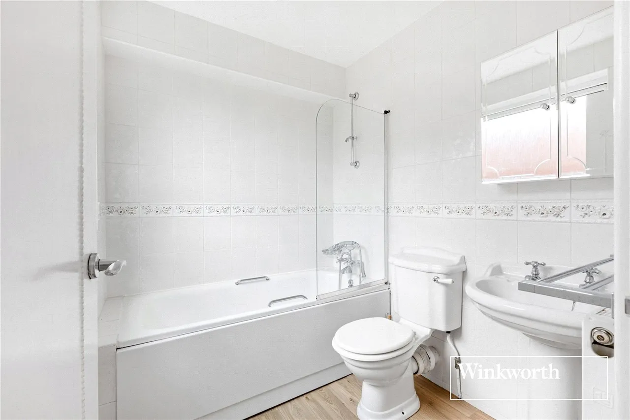 Hendon Lane, Finchley, London, N3, photo 10