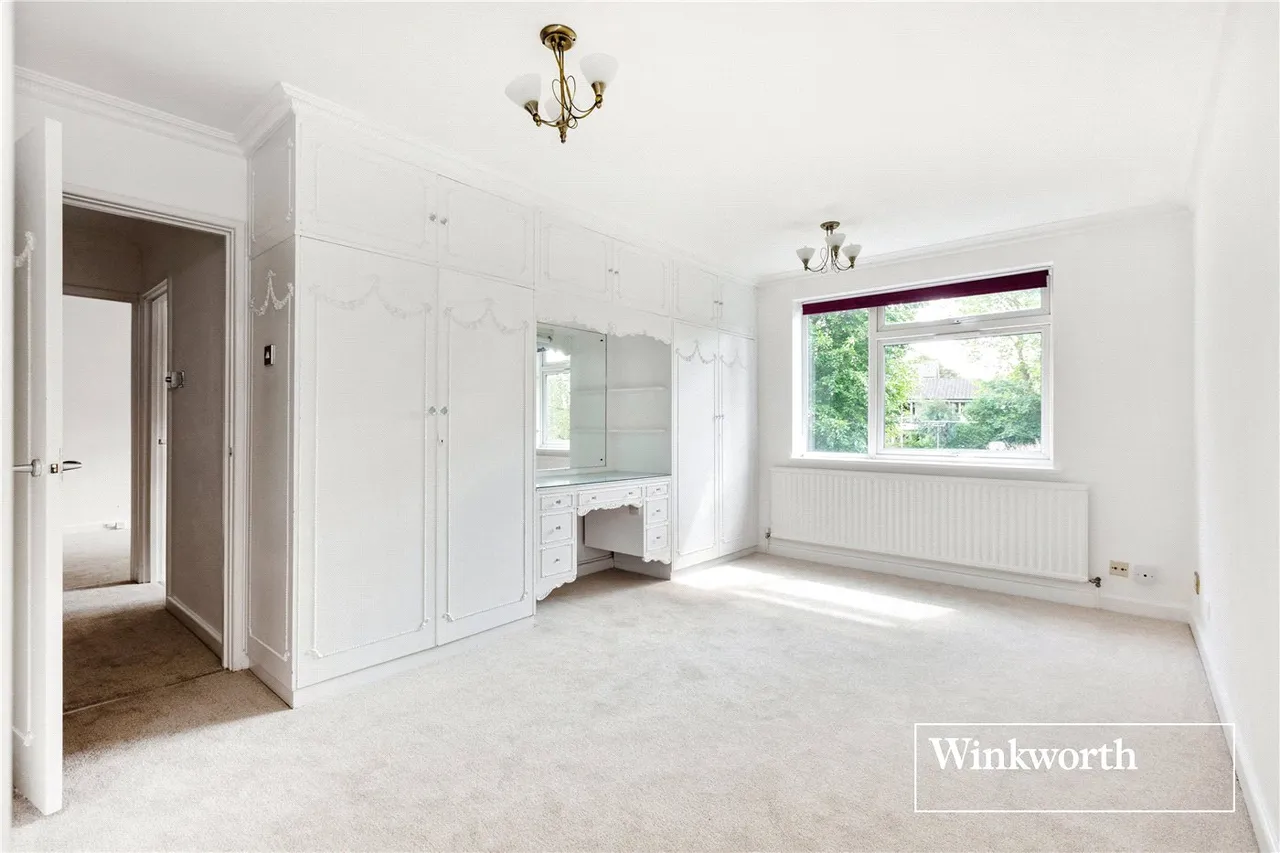 Hendon Lane, Finchley, London, N3, photo 6