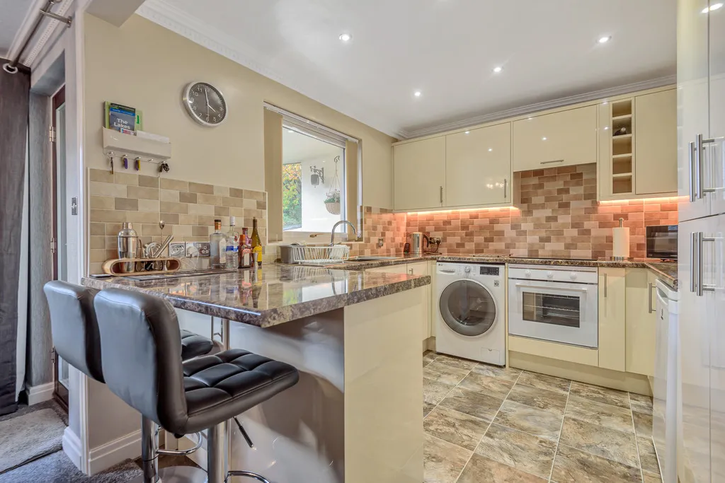 Helm Road, Bowness on Windermere, LA23, photo 3