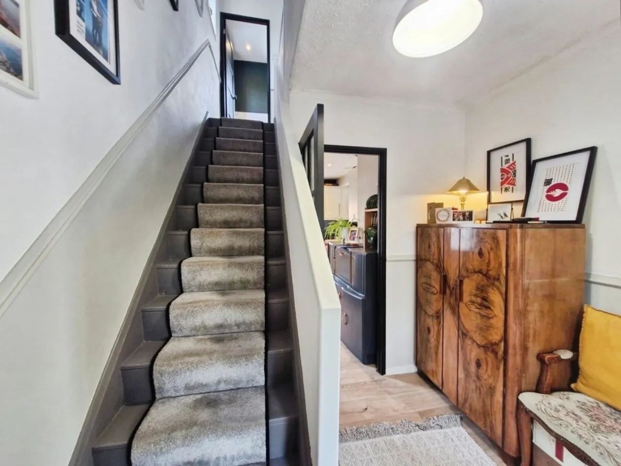 Ganners Lane, Bramley, photo 6