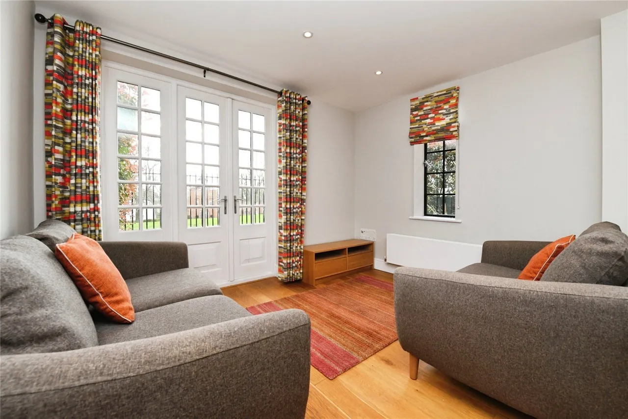 The Galleries, BRENTWOOD, Essex, CM14, photo 2