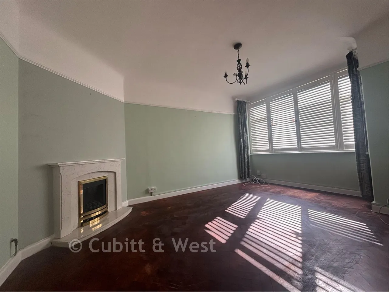 Hawthorn Crescent, Cosham, PO6, photo 2