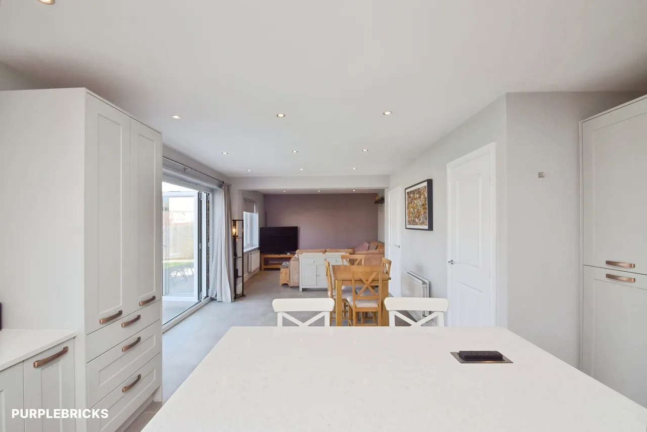 Pen-Y-Wal Drive, Newport, NP18, photo 53
