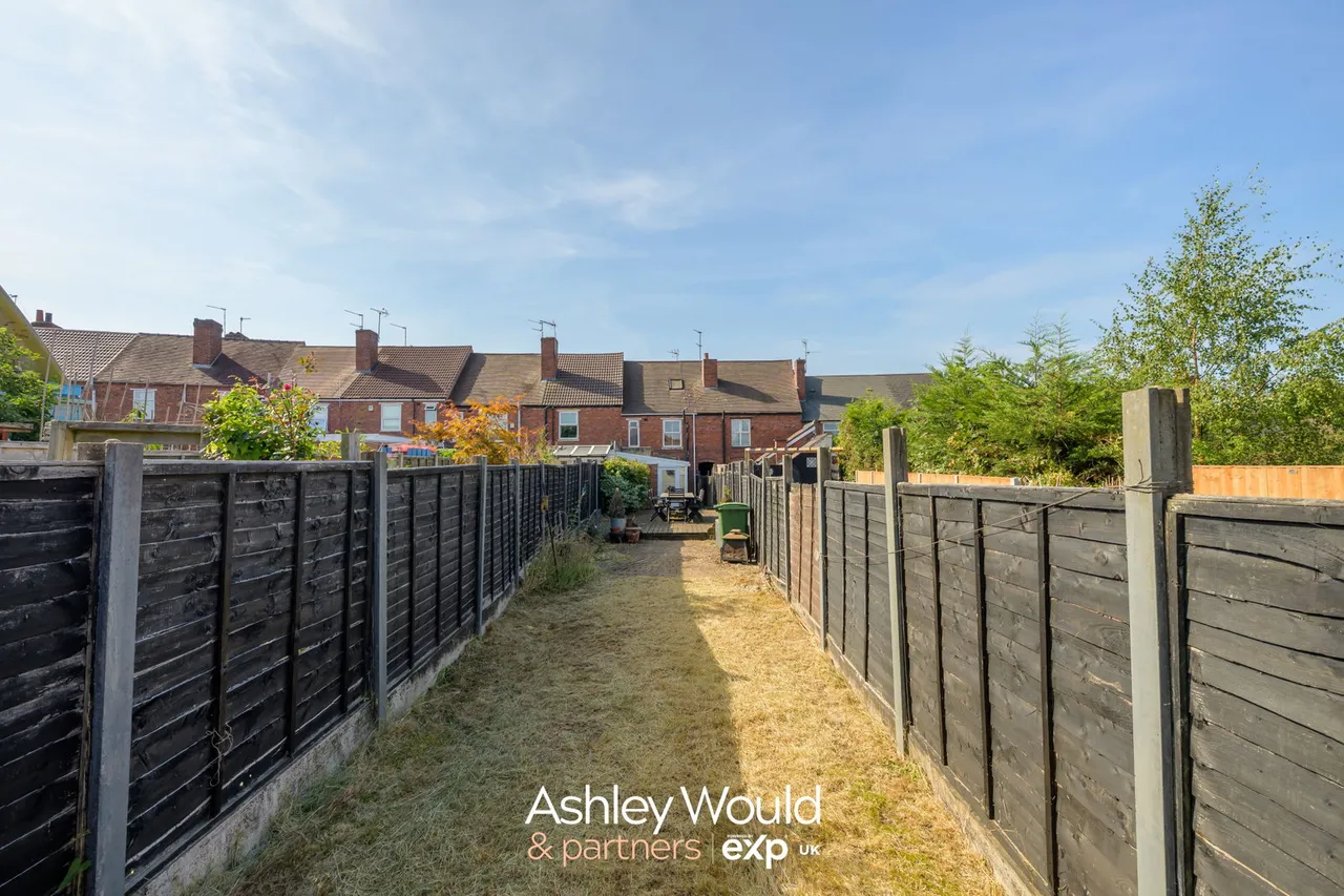 Stourbridge Road, Halesowen, B63 3UJ, photo 6