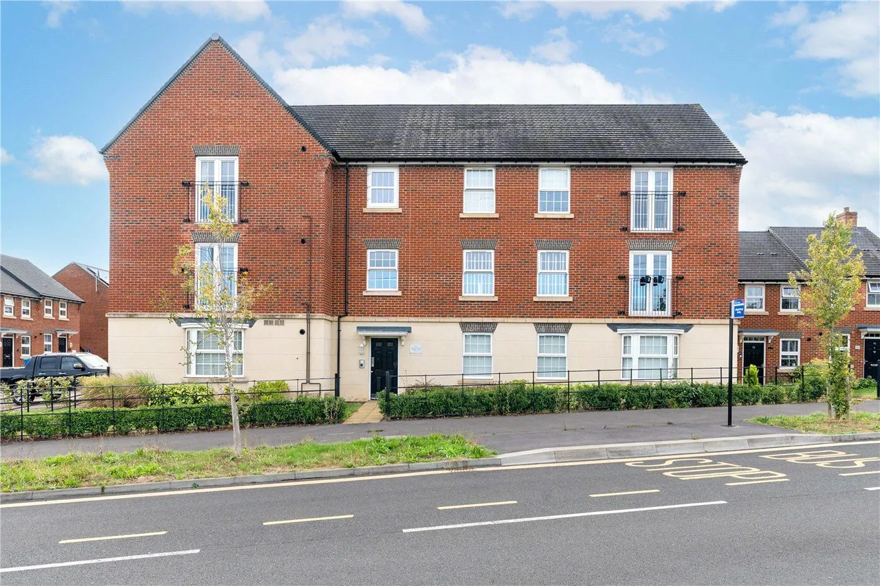 Provence Drive, Bearwood, BH11, photo 16