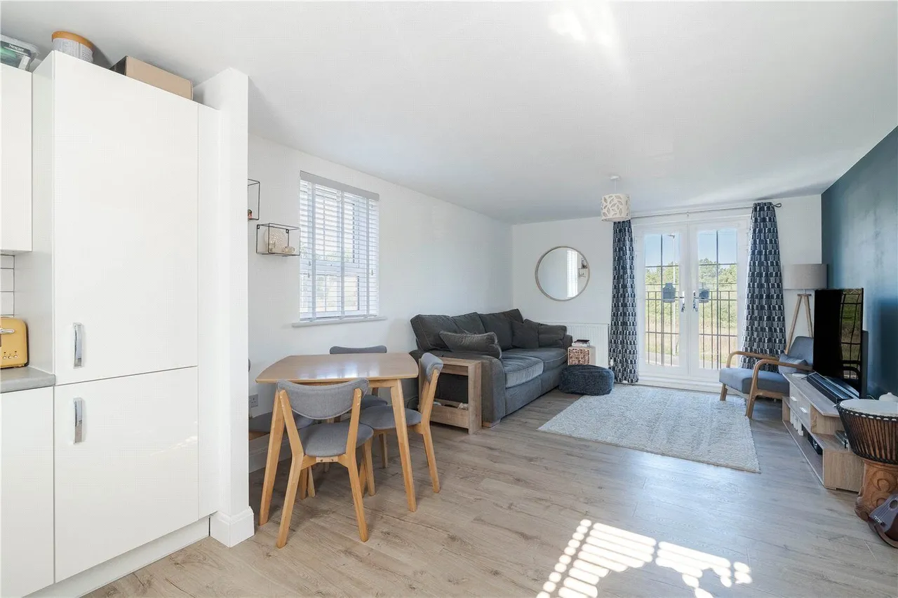 Provence Drive, Bearwood, BH11, photo 5