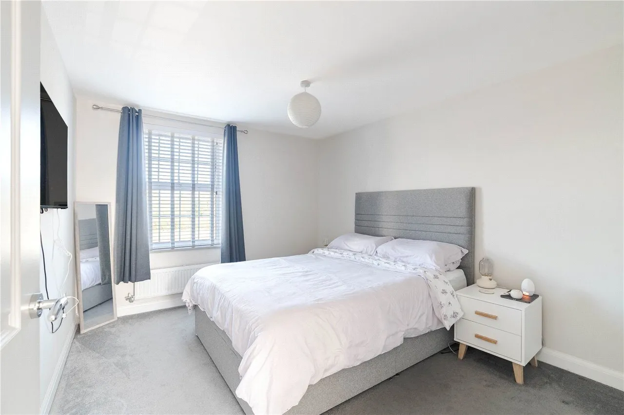 Provence Drive, Bearwood, BH11, photo 9