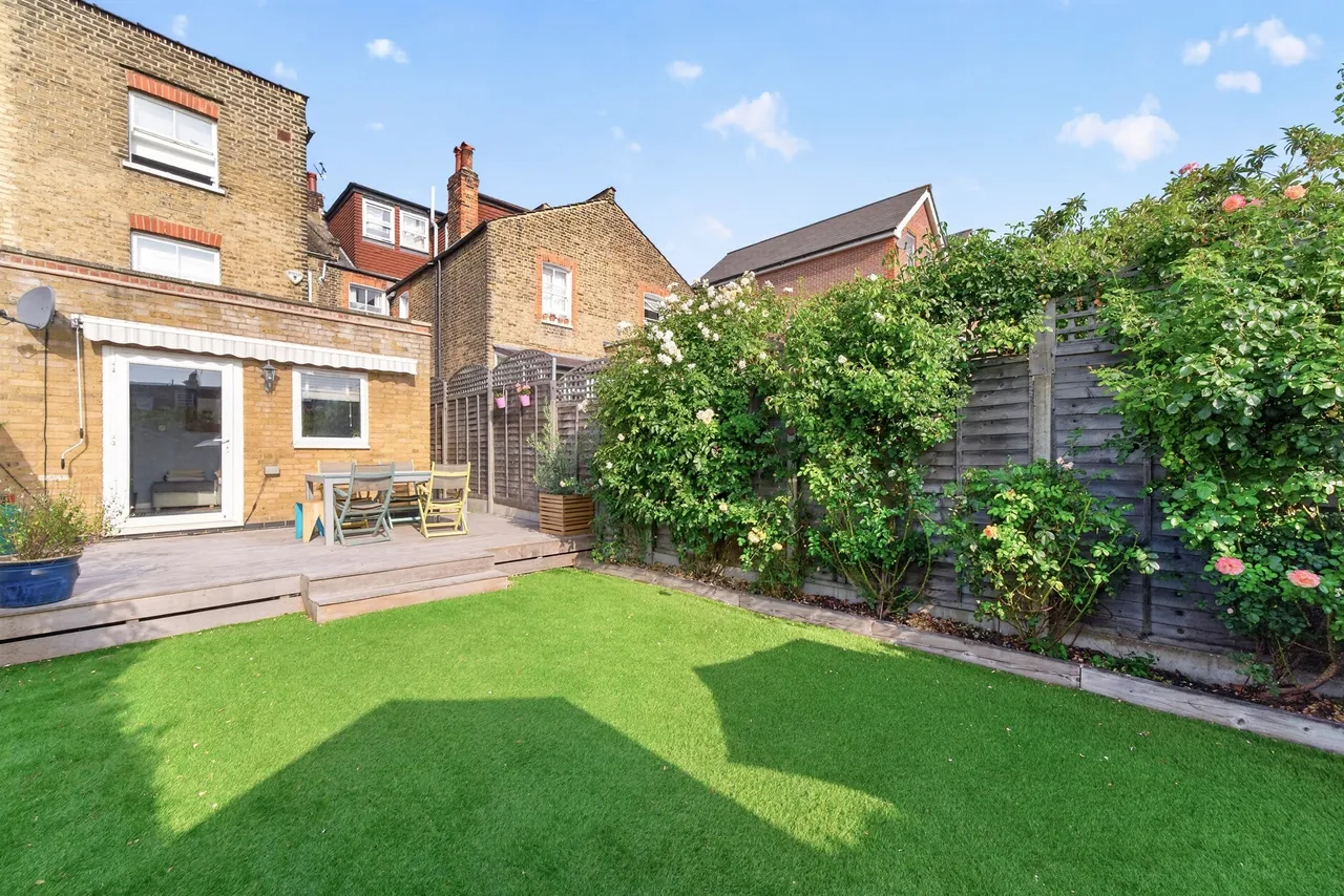 Gartmoor Gardens, London, SW19, photo 13