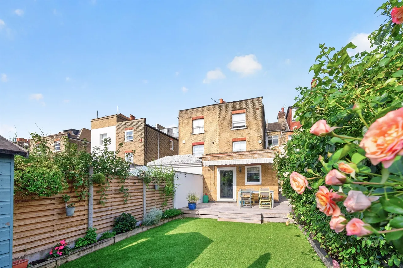 Gartmoor Gardens, London, SW19, photo 12