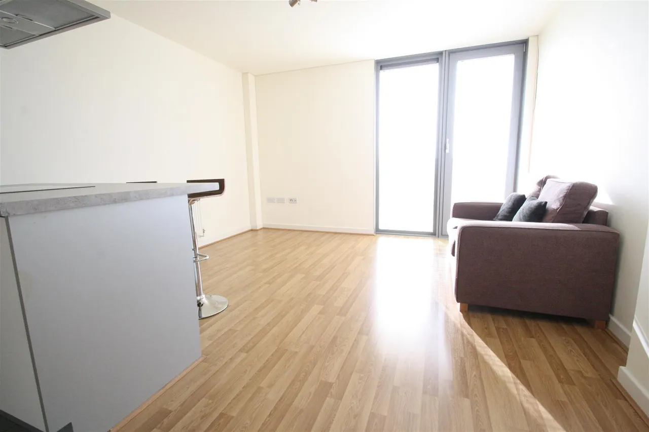 1 bed property to rent — George Hudson Tower, High Street, Stratford, E15 2PR