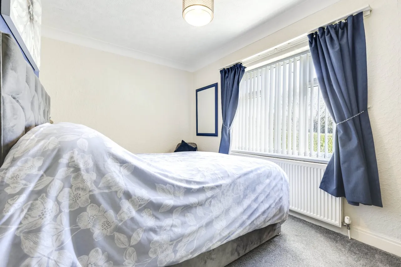 Armley Ridge Road, Leeds, LS12, photo 11