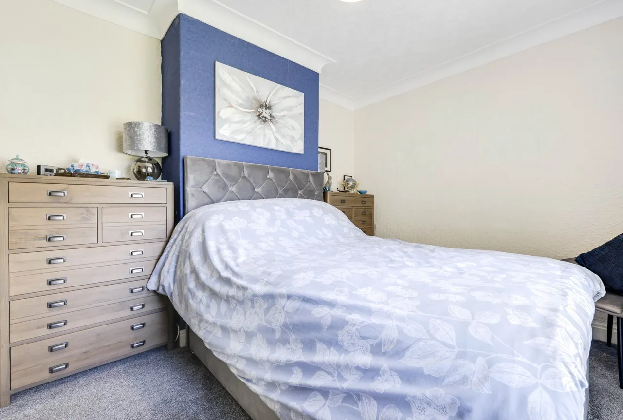 Armley Ridge Road, Leeds, LS12, photo 12