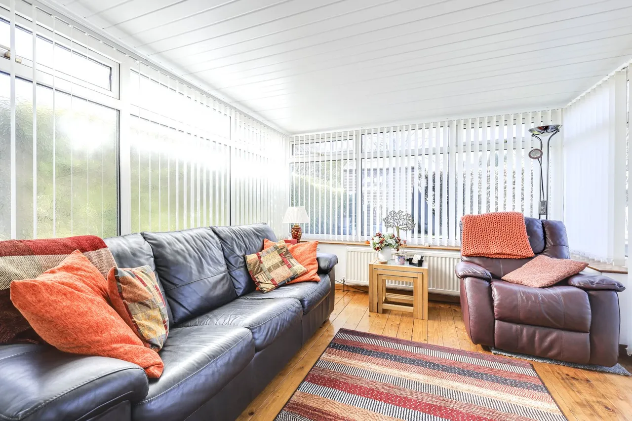 Armley Ridge Road, Leeds, LS12, photo 4