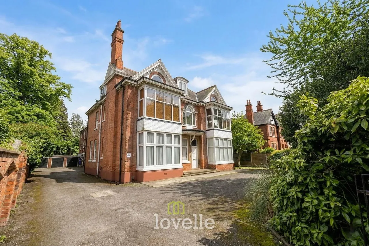 2 bed flat for sale, Bargate, Grimsby, DN34