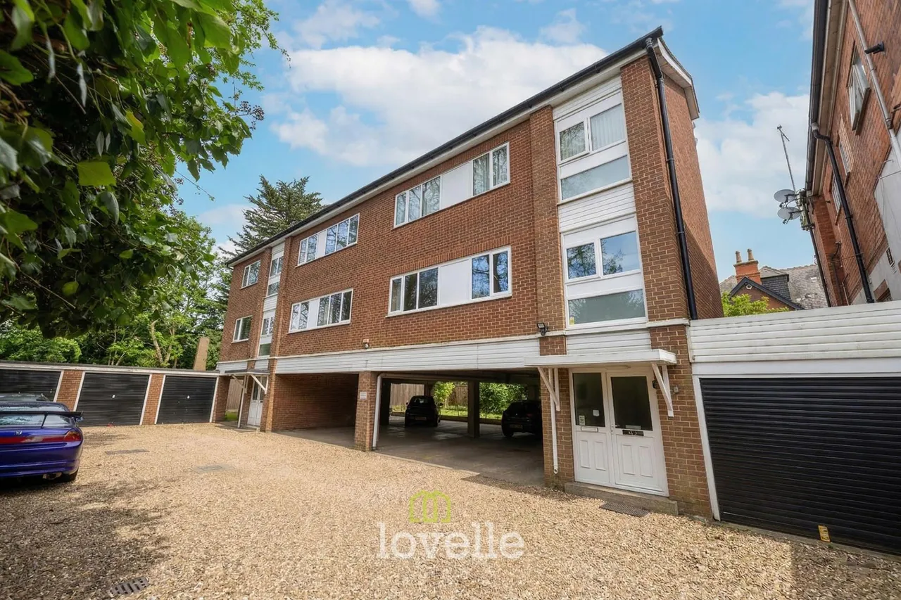 Bargate, Grimsby, DN34, photo 2