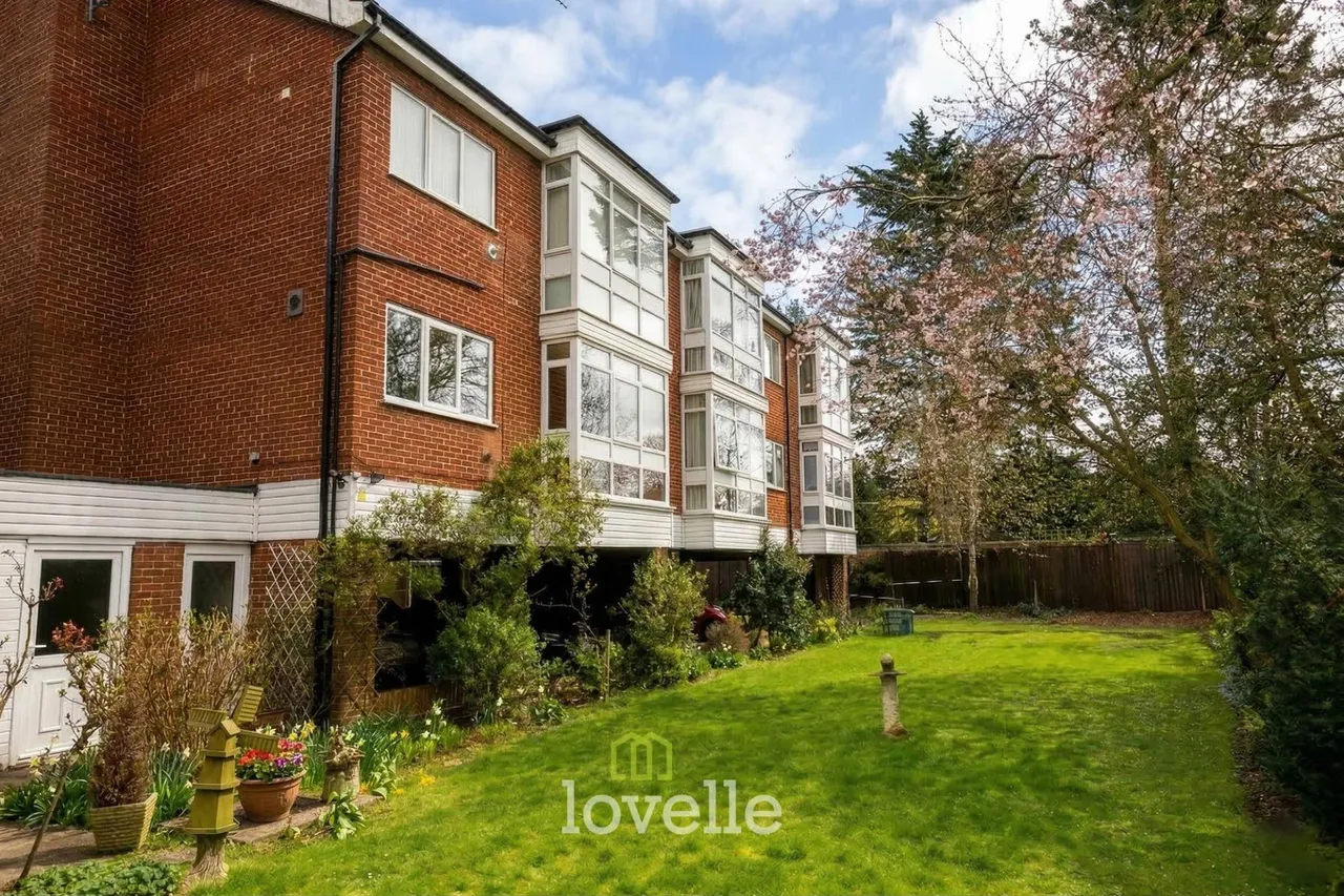 Bargate, Grimsby, DN34, photo 12