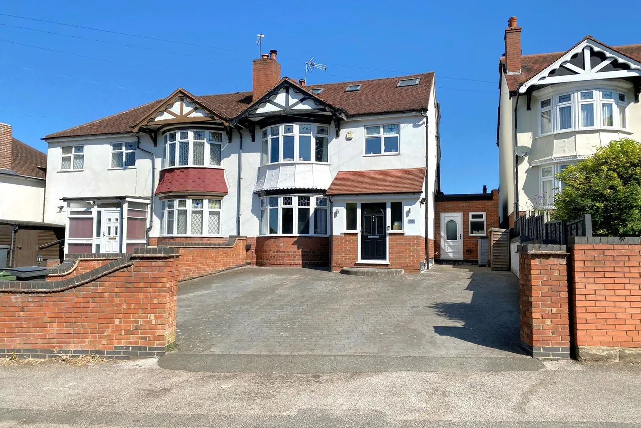 4 bed house for sale — Stourbridge Road, Kidderminster