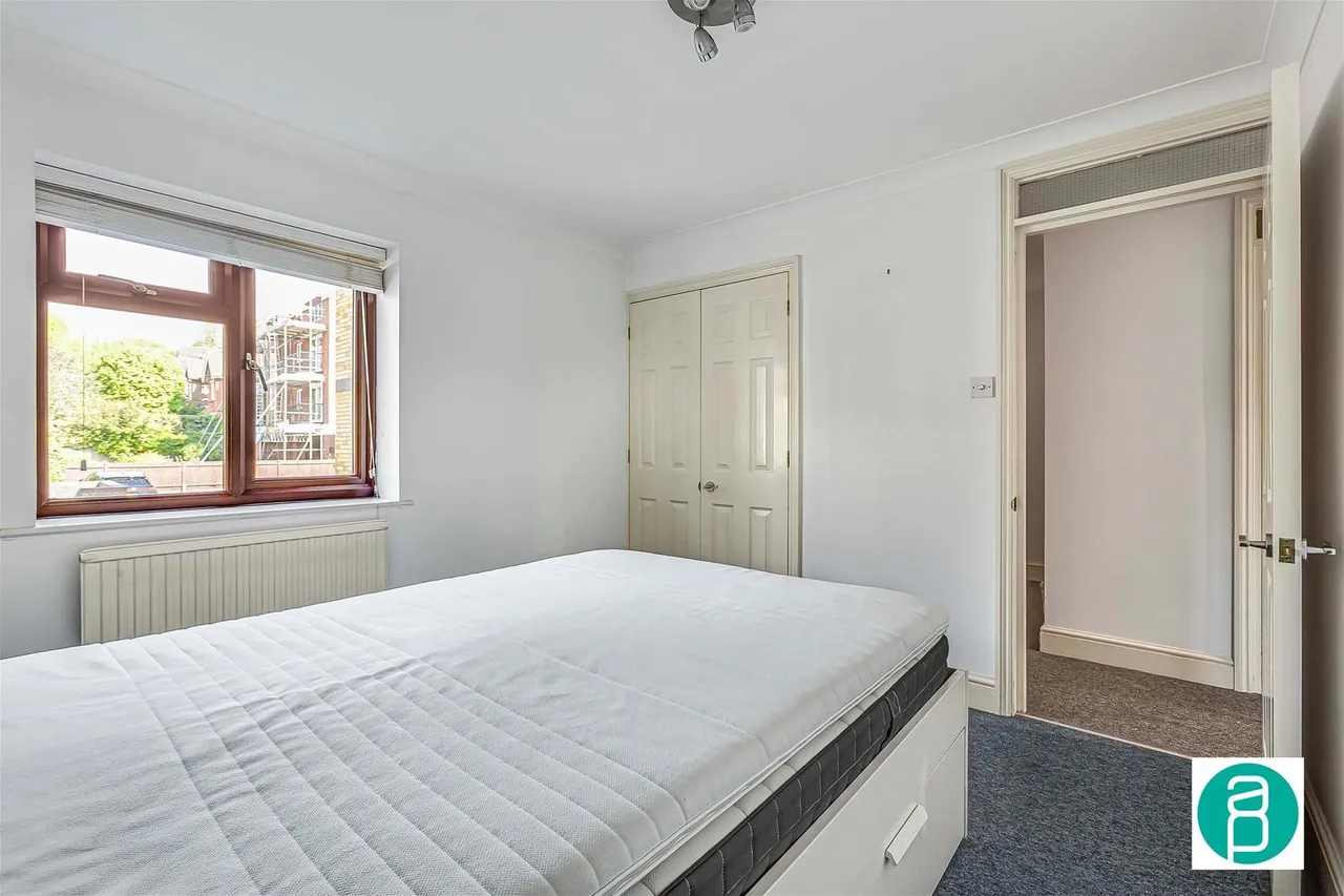 Lelliot Court, 2a Edge Hill, WIMBLEDON, LONDON SW19 4LP, photo 3