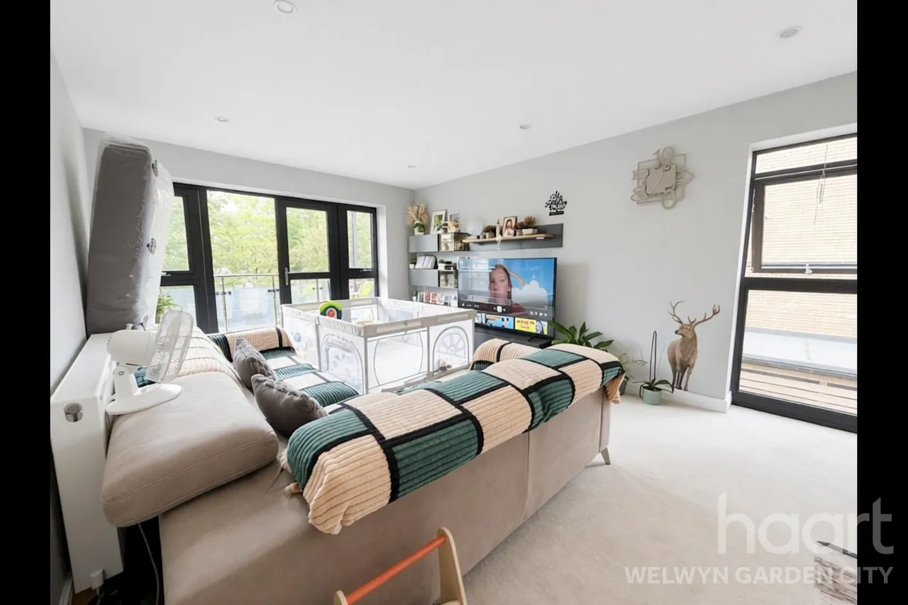Bessemer Road, Welwyn Garden City, AL7, photo 2