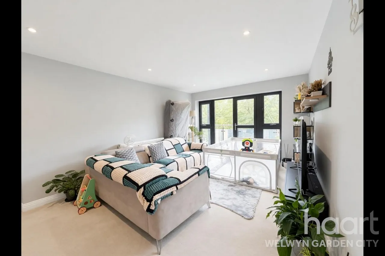 Bessemer Road, Welwyn Garden City, AL7, photo 4