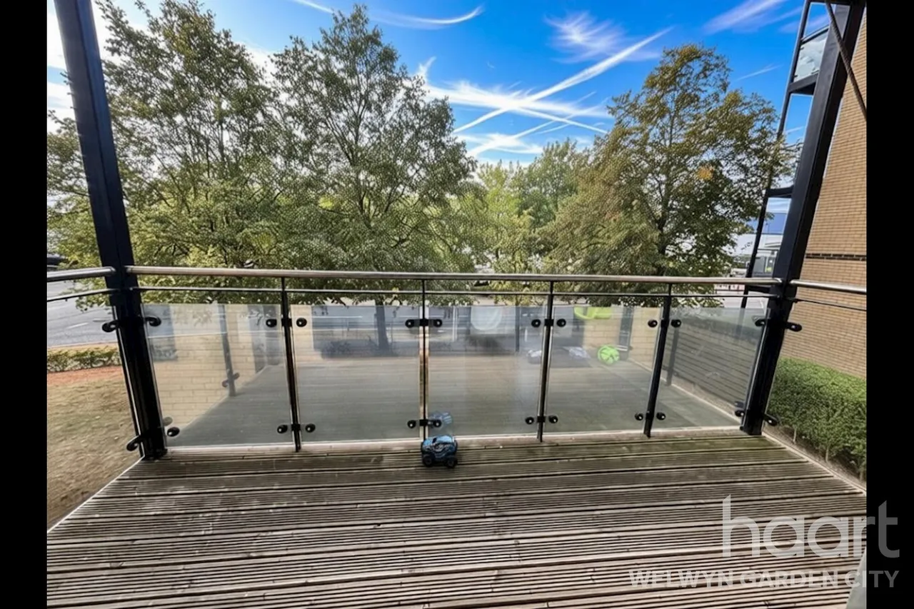 Bessemer Road, Welwyn Garden City, AL7, photo 5