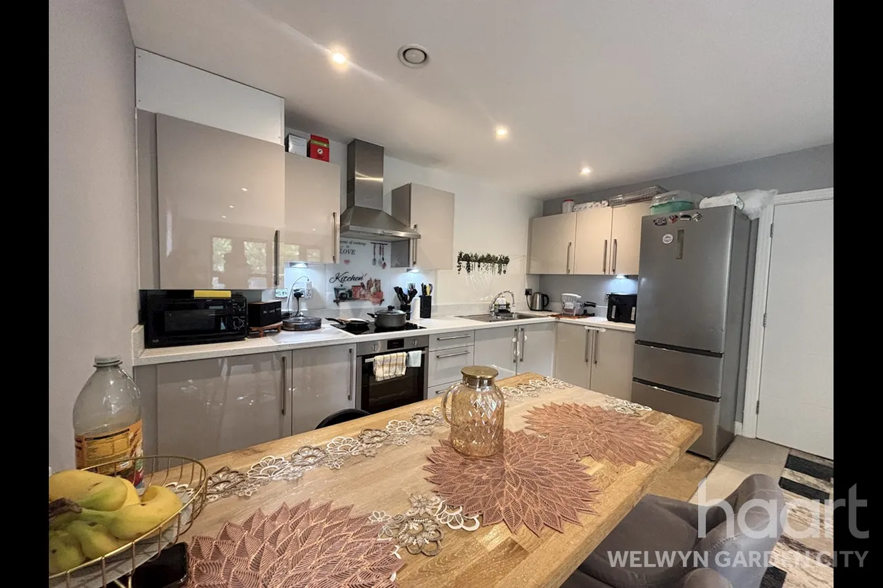 Bessemer Road, Welwyn Garden City, AL7, photo 8