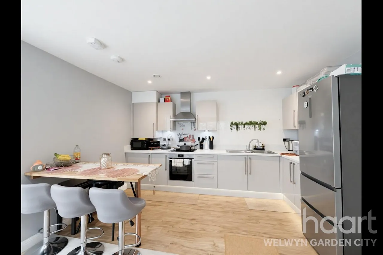 Bessemer Road, Welwyn Garden City, AL7, photo 9