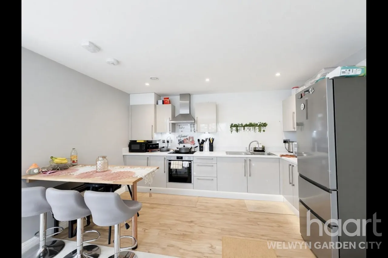 Bessemer Road, Welwyn Garden City, AL7, photo 6