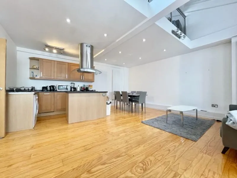2 bed house to rent — Shad Thames, London SE1 2PN