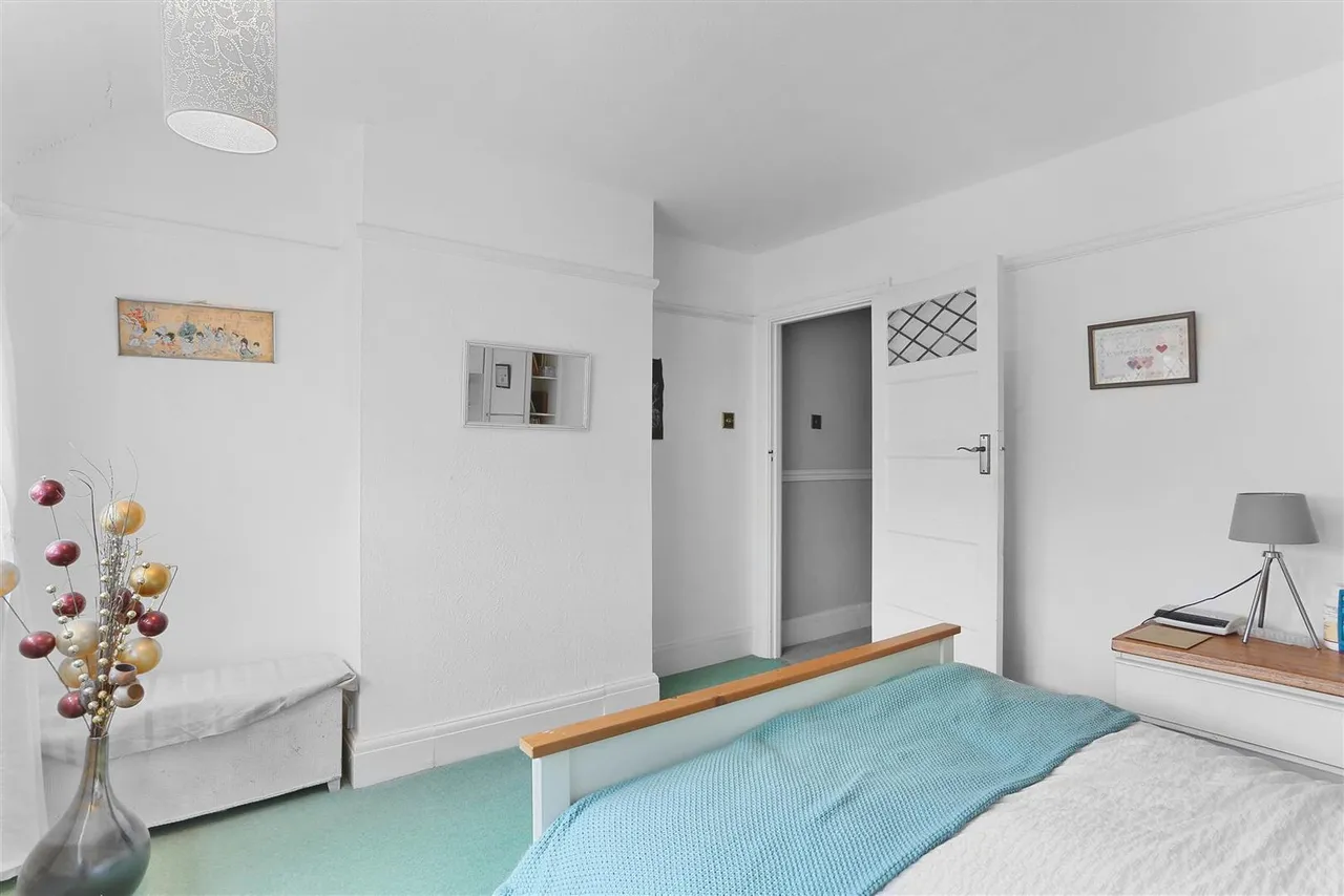 Oaks Avenue, Worcester Park, KT4, photo 21