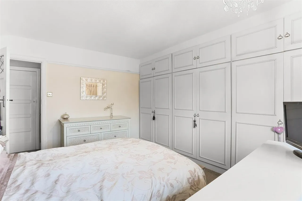 Oaks Avenue, Worcester Park, KT4, photo 23