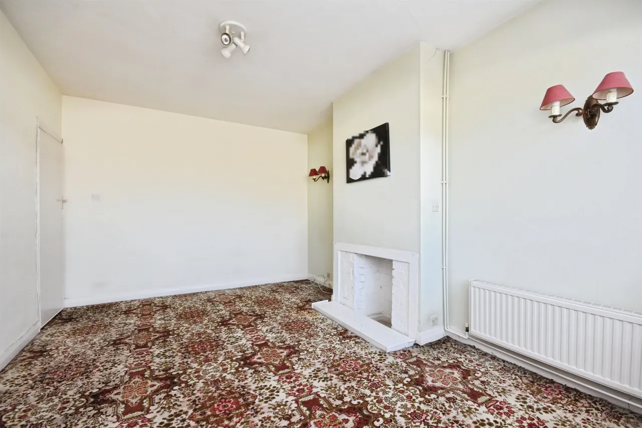 Tudor Drive, Romford, photo 5