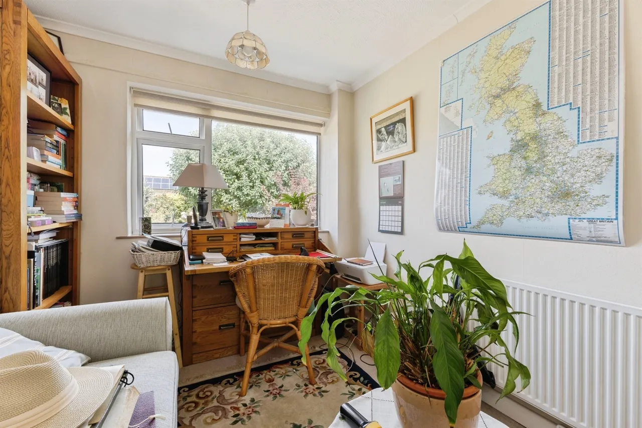 Hargham Road, Attleborough, photo 6