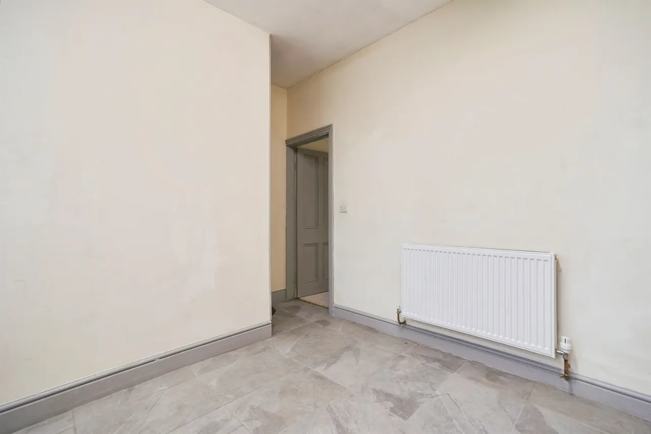 Street, Riddlesden, BD20, photo 4