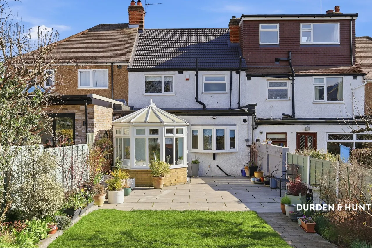 Coteford Close, Loughton, IG10, photo 21