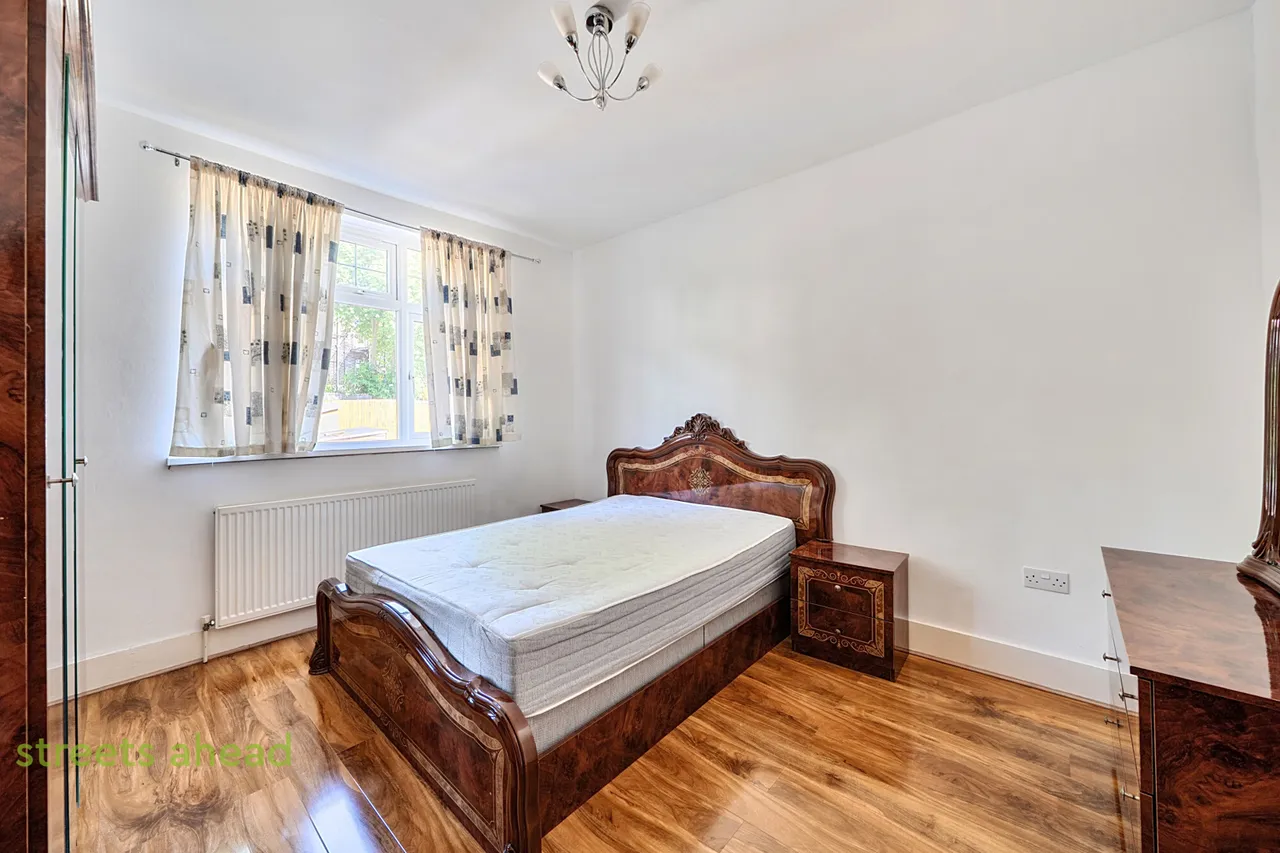 Hythe Road, Thornton Heath, CR7, photo 16