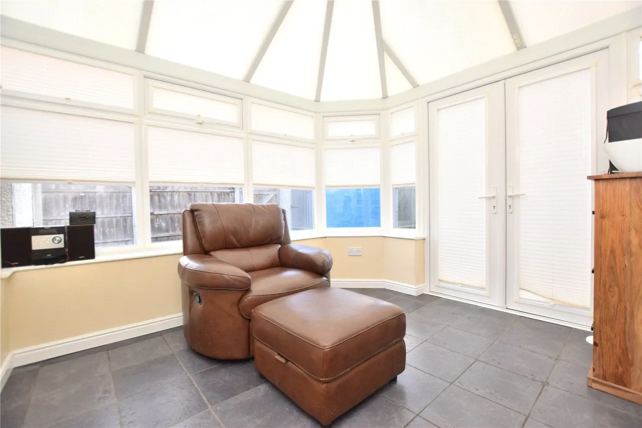 Sherburn Road North, Leeds, LS14, photo 4