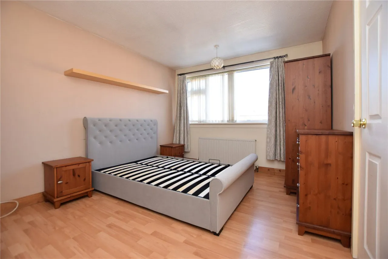 Sherburn Road North, Leeds, LS14, photo 16