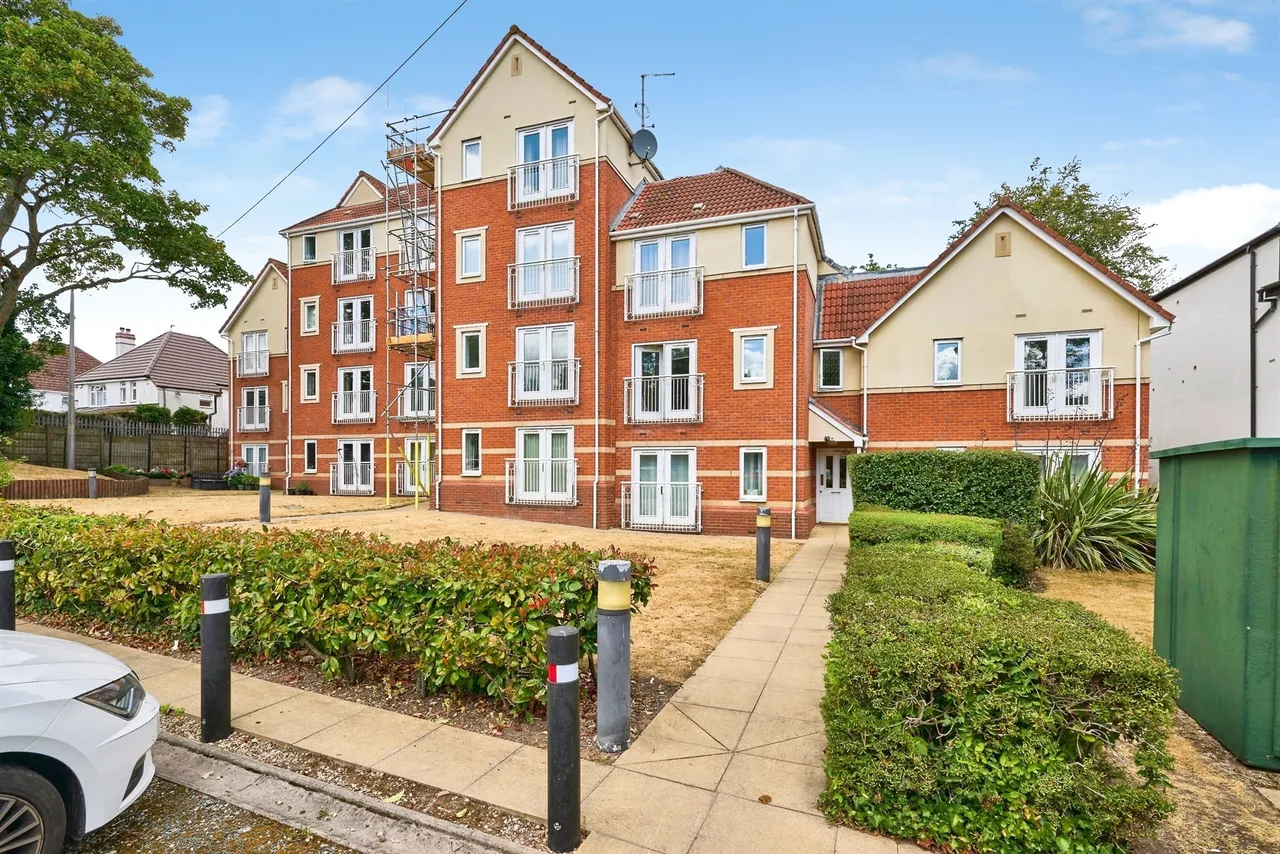 2 bed flat for sale, Rosemary Avenue, Wolverhampton, WV4