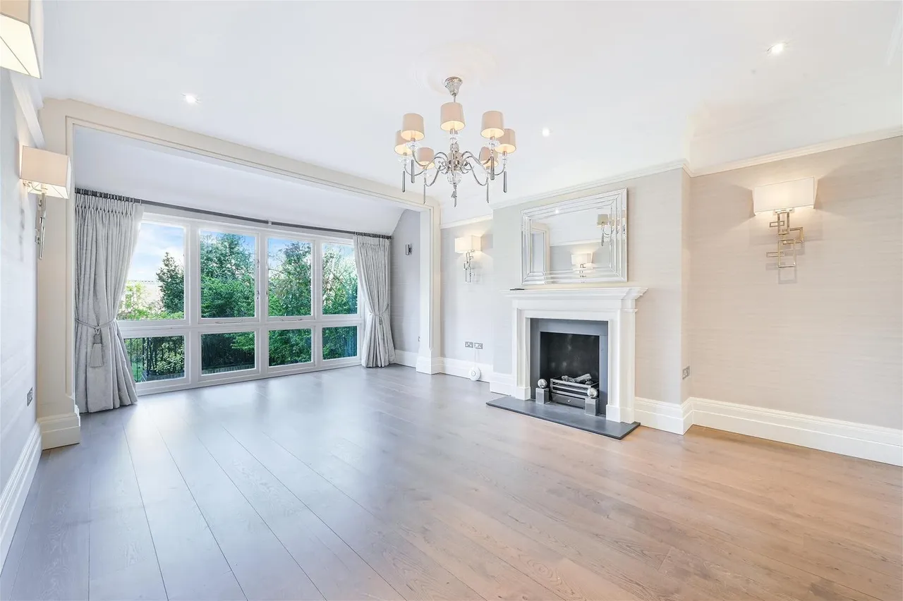 Lancaster Road, London SW19 5DF, photo 10