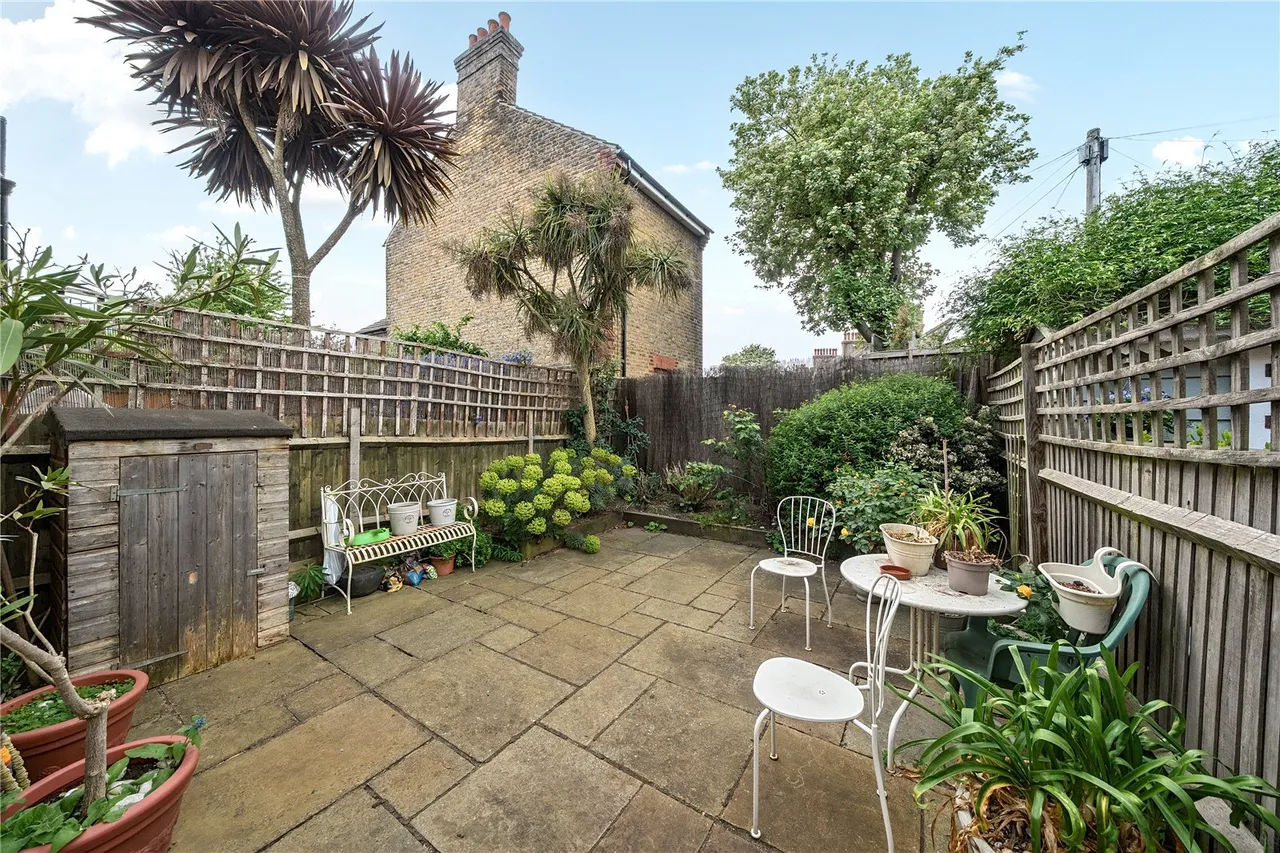 Furzefield Road, SE3, photo 18
