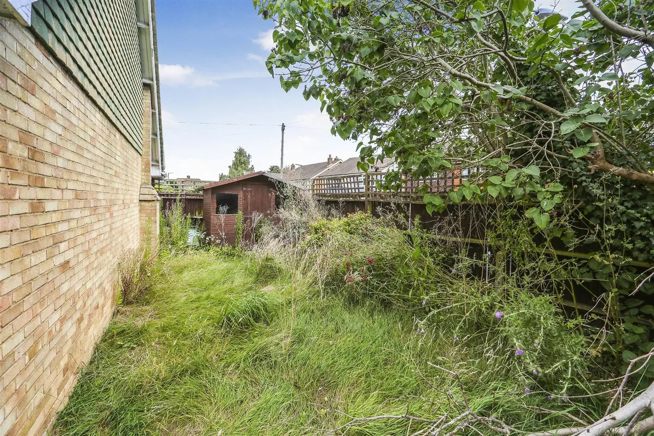 Longford Gardens, Sutton, SM1 3DR, photo 15