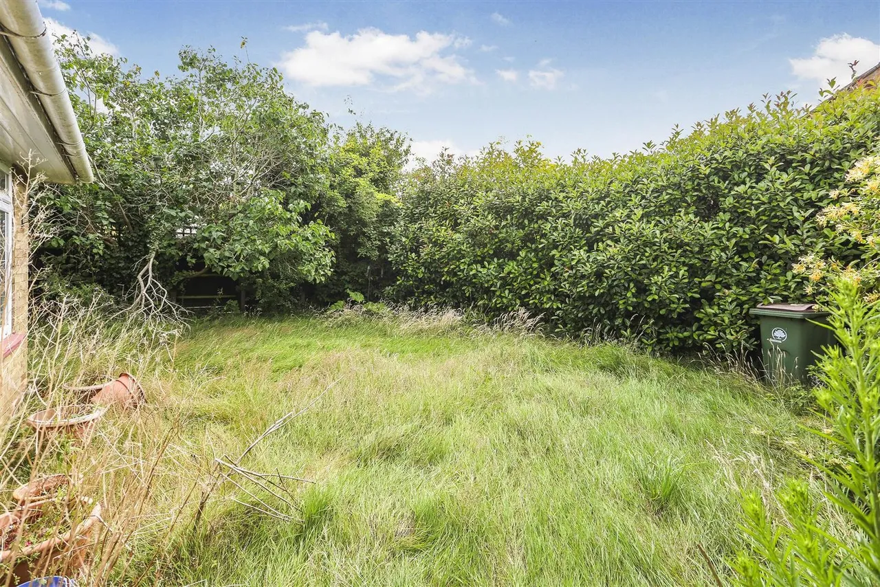 Longford Gardens, Sutton, SM1 3DR, photo 14