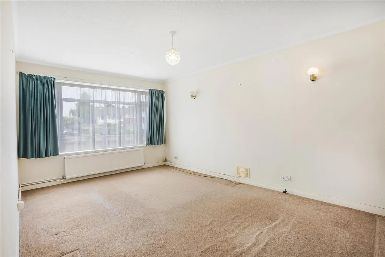 Longford Gardens, Sutton, SM1 3DR, photo 4
