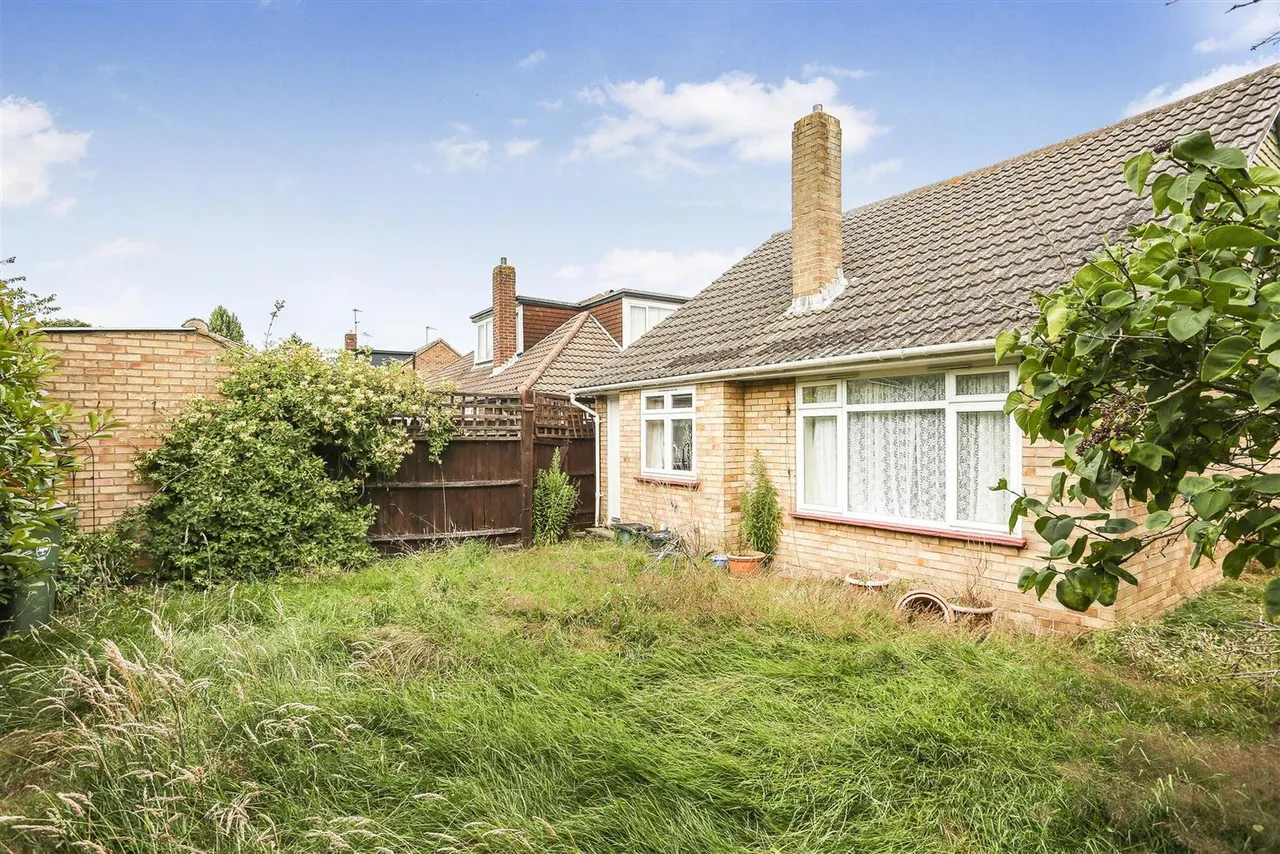 Longford Gardens, Sutton, SM1 3DR, photo 12