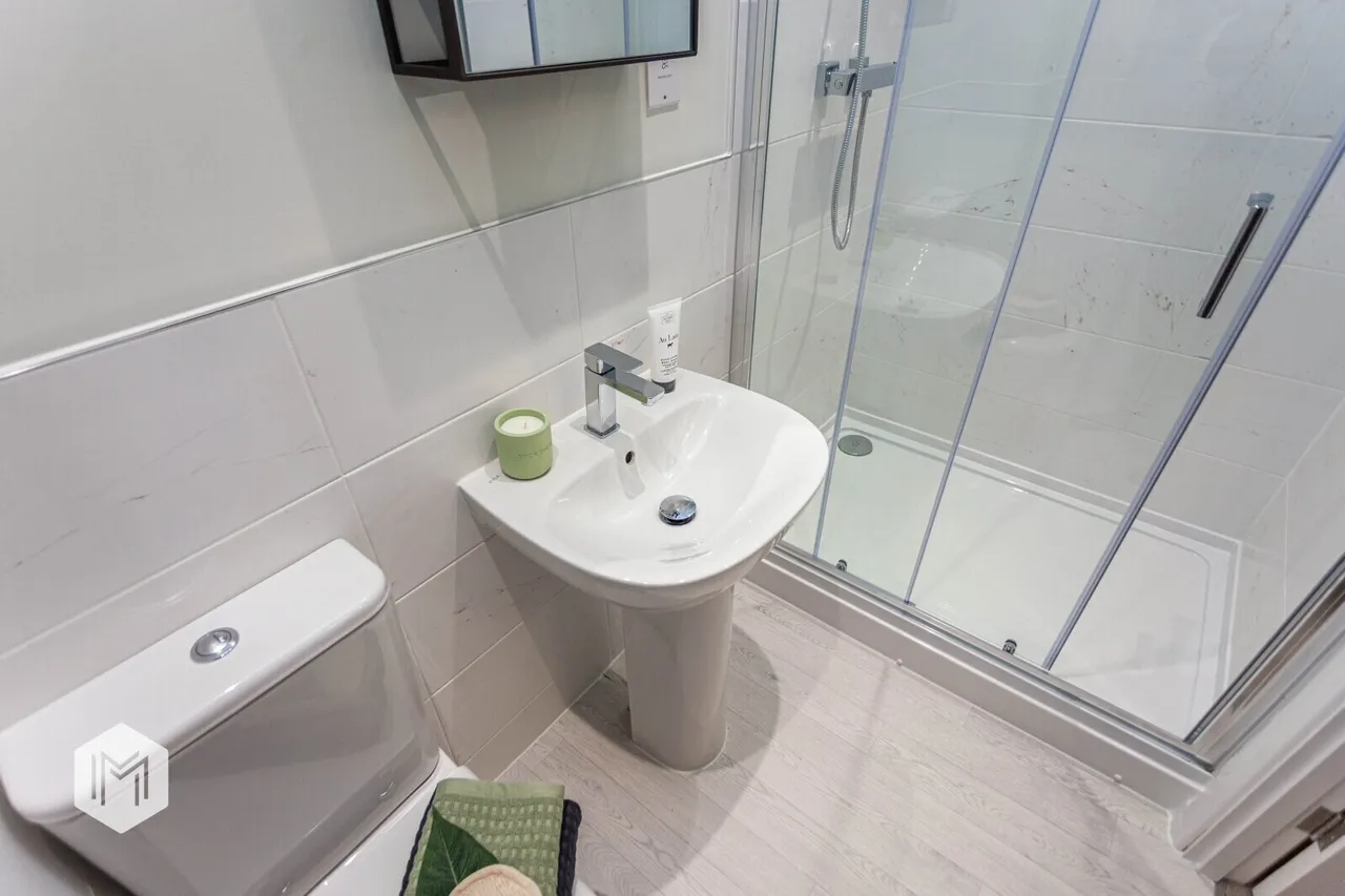 Plot 42 Hollinwood, Roedeer Gardens, Bury, BL9 6NY, photo 8