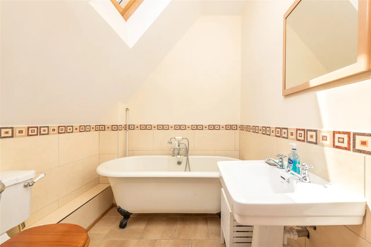 Tilehouse Street, Hitchin, SG5, photo 12
