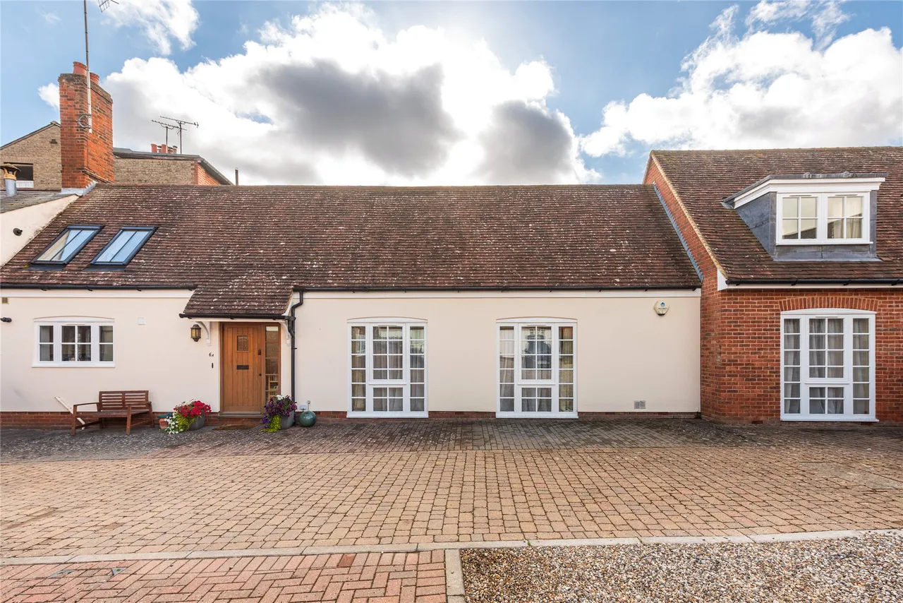 2 bed house for sale, Tilehouse Street, Hitchin, SG5