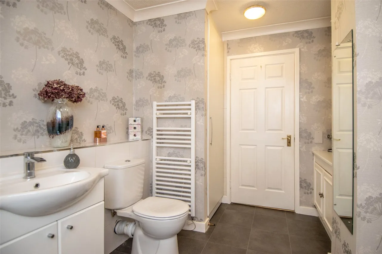 College Road, Bromsgrove, Worcestershire, B60 2NE, photo 13